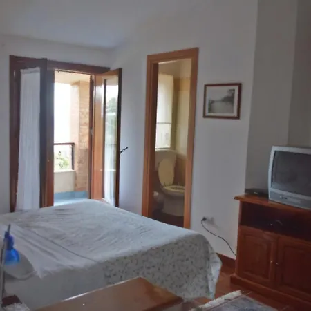 ベッド・アンド・ブレックファスト Sorriso 4*