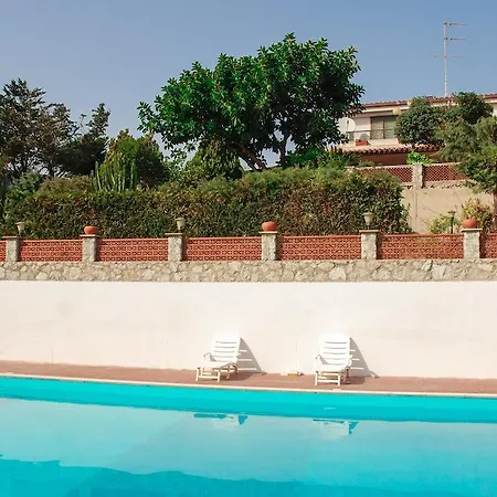 ベッド・アンド・ブレックファスト Sorriso 4*